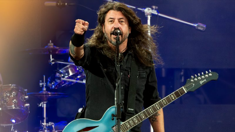 Dave Grohl confesses he cheated on his wife and fathered a baby with another woman